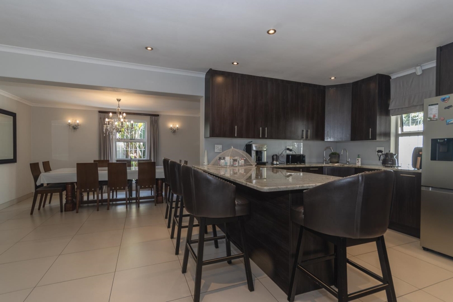 5 Bedroom Property for Sale in Sunset Beach Western Cape